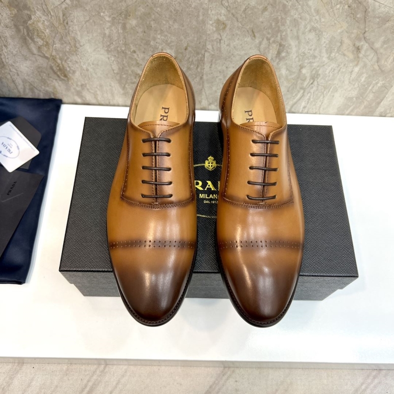 Pra*a leather shoes